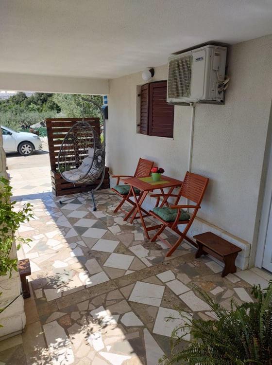 Apartments Tomas Trogir Exterior photo