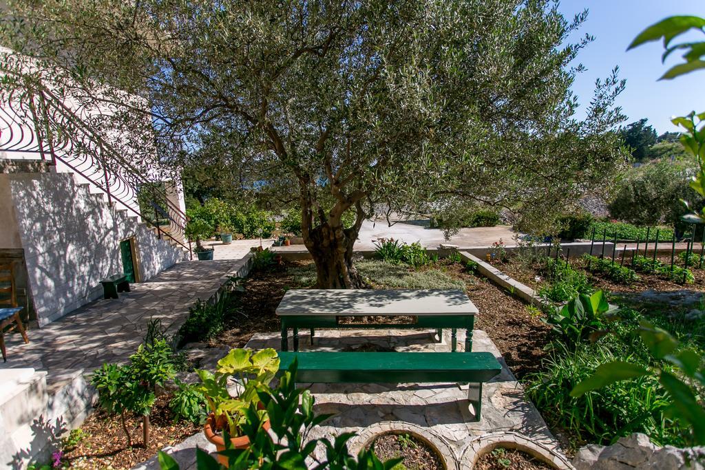 Apartments Tomas Trogir Exterior photo